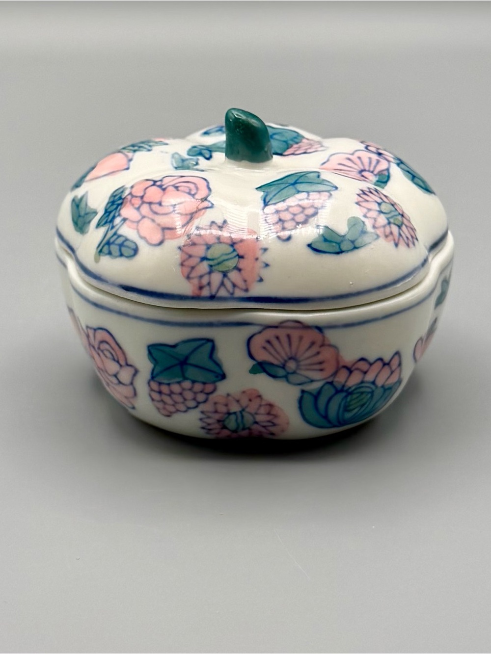 Vintage Porcelain Chinese Floral Trinket Dish w/Lid Blue Pink Green White 3.5in
